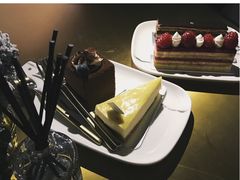 -UNI UNI(环亚凯瑟琳店)