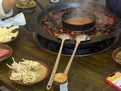 -黄潇洒老火锅(九眼桥宏济巷店)