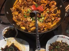 -富正毅三下锅(体育馆店)