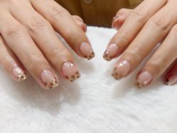 -荷茉里美甲美睫