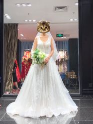 点击看大图 -GRACE KELLY婚纱与礼服(北京店)