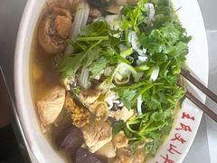 -文山荷鲜居(翠湖店)