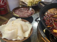 -黄潇洒老火锅(九眼桥宏济巷店)