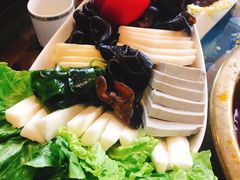 -小天鹅火锅·一线江景洪鼎旗舰店(洪崖洞店)