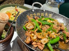 -费大厨辣椒炒肉(黄兴中心广场店)
