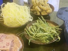 -黄潇洒老火锅(九眼桥宏济巷店)