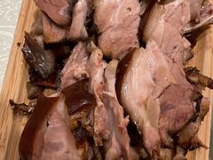 -巢香扣肉馆