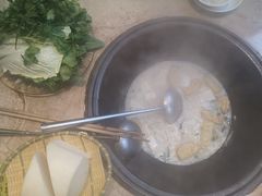 -陈大锅·岳阳鱼馆·地道岳阳菜(美食街店)