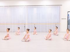 -星光舞蹈艺术中心