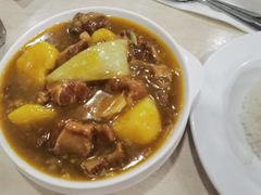 咖喱牛腩跟饭-喜莲咖啡