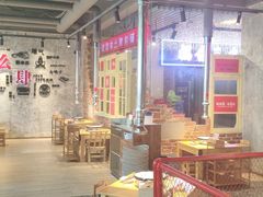 大堂-么肆烤肉·中式自助·烤肉大排档(街道口季佳PAI店)