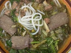 -花溪牛肉粉(八鸽岩店)