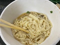 -十二忠手拉面(五福店)