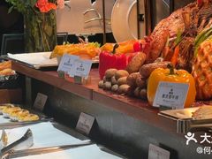 -雍容荟帝王蟹活龙虾展台自助(IFS黑金店)