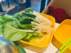 -润园四季椰子鸡火锅(卓越INTOWN店)