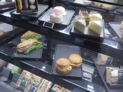 面包甜点陈列柜-星巴克臻选(上海淮海百盛购物中心店)