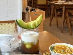 -Mark&Mars Restaurant