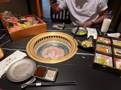 -山川小町·极番烧肉(新地假日广场店)