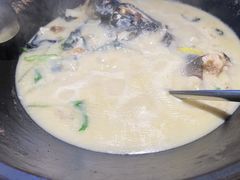 -陈大锅·岳阳鱼馆·地道岳阳菜(美食街店)