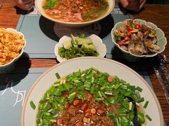 -八月美食小馆(银泰城总店)