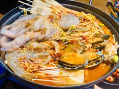-鑫釜山海鲜烧烤(鑫丰国际店)
