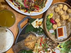 -老滇山寨•云南特色菜•地方菜•民族风情歌舞表演(金碧店)