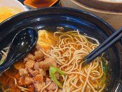 辣肉汤面-大龙汤包