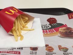 -麦当劳(中唱大厦店)