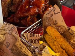 -BHC炸鸡(明洞总店)