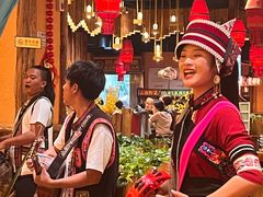 -老滇山寨•云南特色菜•地方菜•民族风情歌舞表演(金碧店)