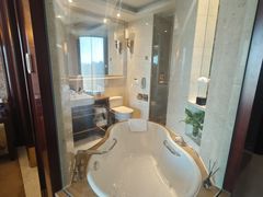 -沈阳皇朝万鑫酒店