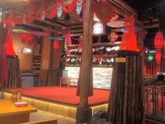 -老滇山寨•云南特色菜•地方菜•民族风情歌舞表演(金碧店)