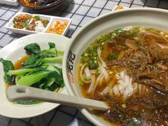 -湘人龙记老长沙米粉(华普国际大厦店)