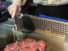 -金马门国际美食百汇(珞喻路店)