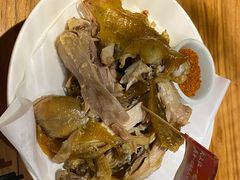 头上红煨盐鸡-头上红煨盐鸡·非遗院子餐厅