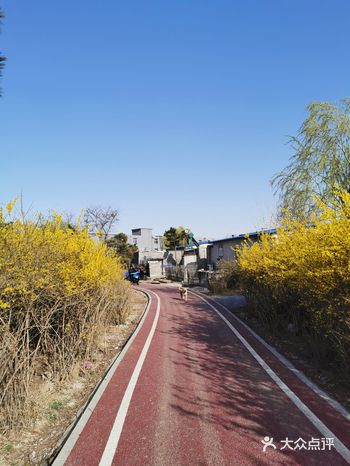 陡河带状公园，从陡河水库水闸开始，穿越开平区、路北区