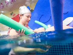 -蓝旗亲子游泳(范湖万达广场店)