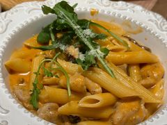 -玛格萝妮比萨屋(四平店)