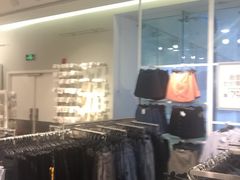 -H&M(华润万象城店)