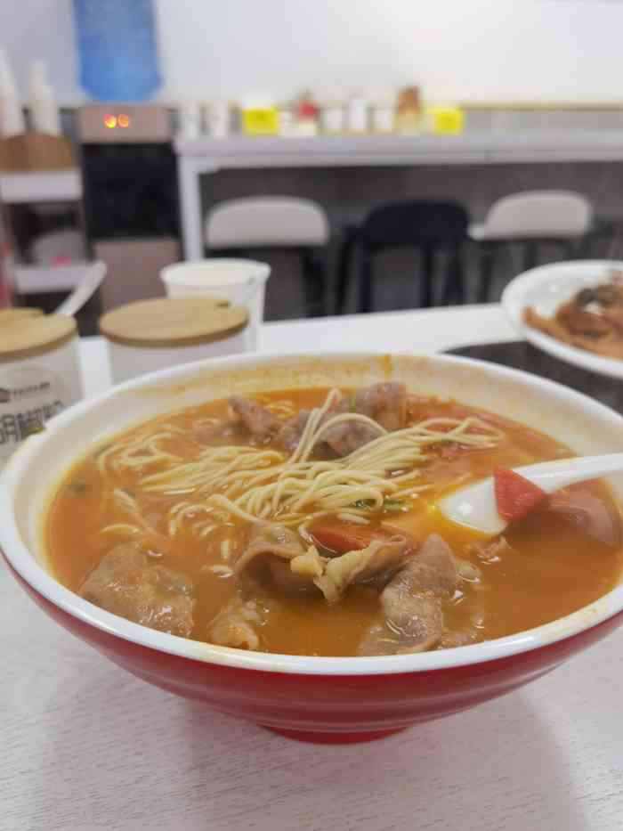 常熟炒浇面馆(蓝旗街店)-"这家面馆环境不错,舒适整洁,另外提供了专.