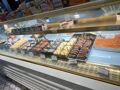 -MADO冰淇淋咖啡馆(淘金店)