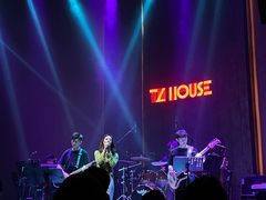 -TZ House音乐现场(来福士中心店)