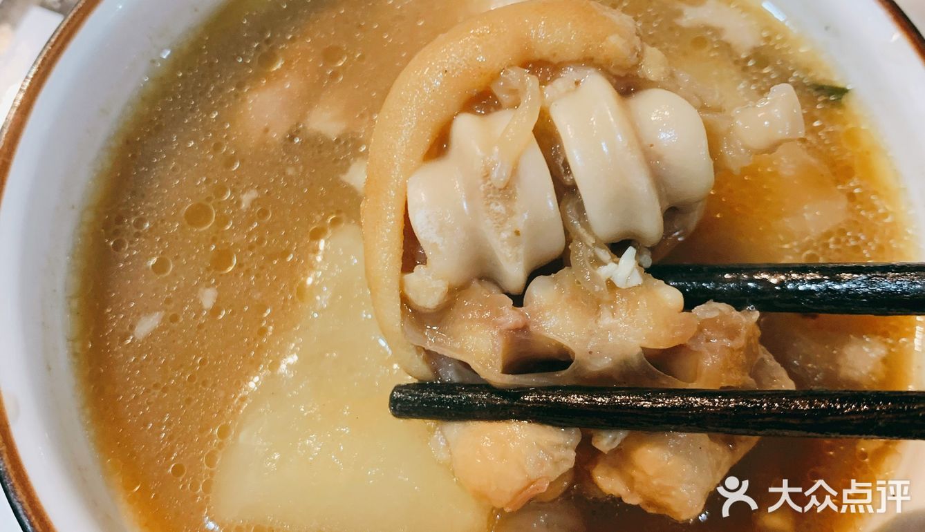 天冷了，这家汤锅吃了让人流连忘返