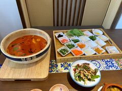 -芸南道·过桥米线(昆明老街旗舰店)