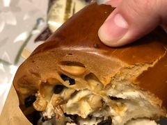 坚果面包-津乐园(人人乐亚泰店)