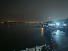 -巴陵广场
