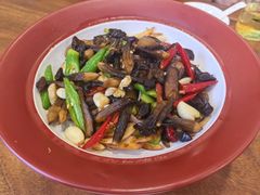 -香山湖渔家大院