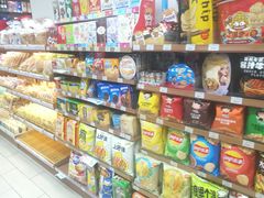 -全家便利店(崂山路四店)