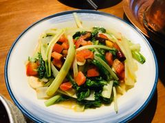 西红柿呛炒小白菜-觅山云南菜(泊富ICITY店)