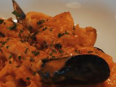 -ROAST coffee & eatery